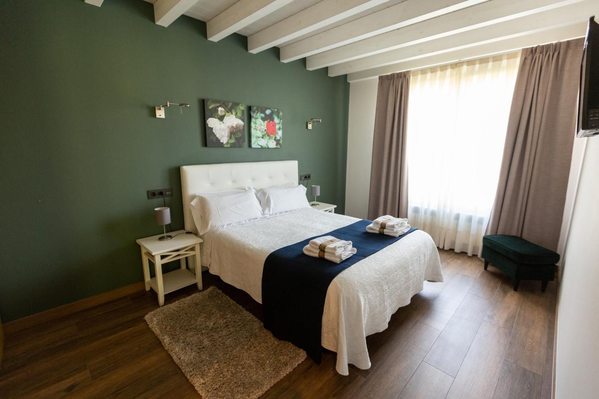Complejo Turistico Les Cotolles Apartman Onís Kültér fotó