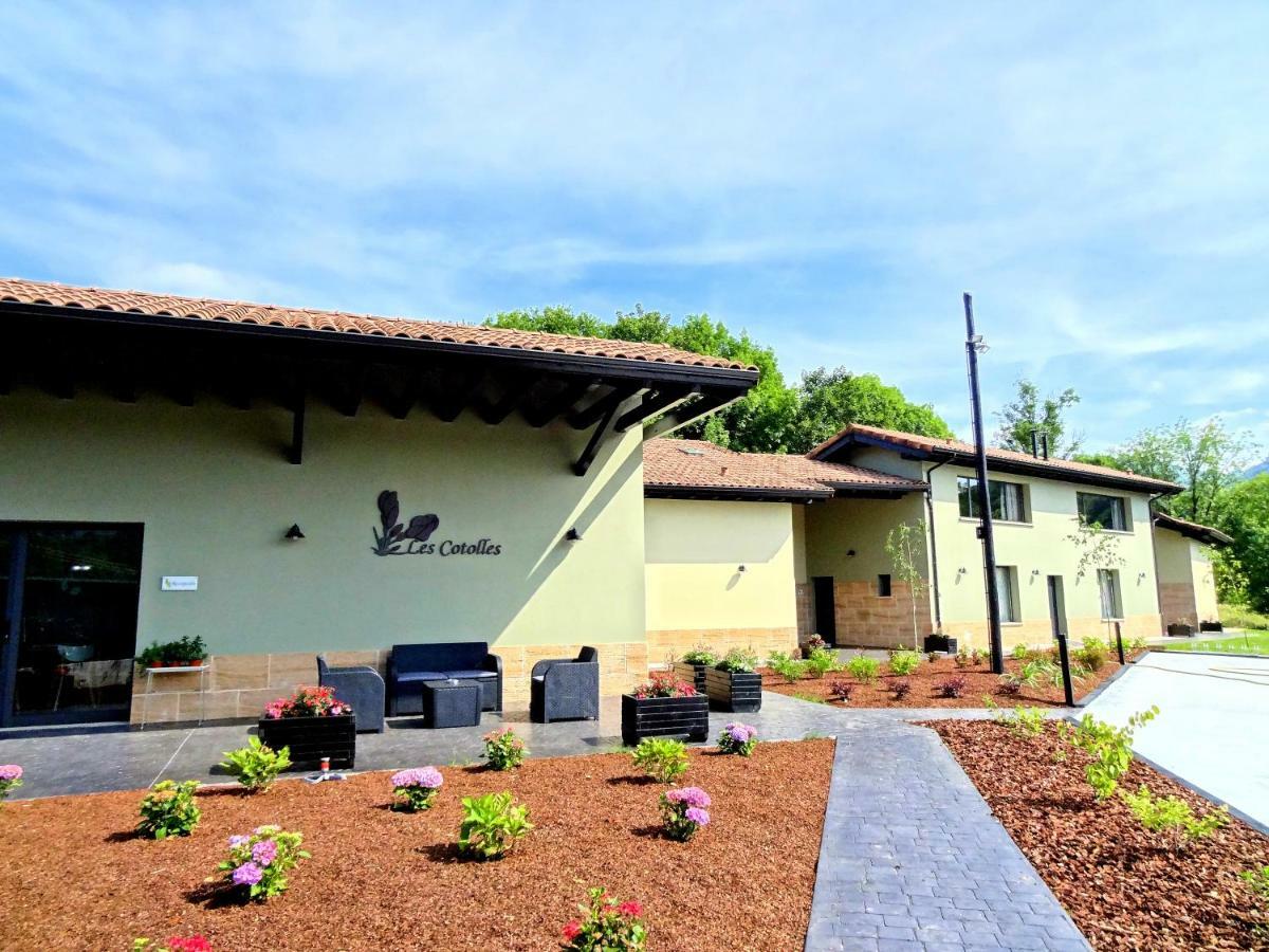 Complejo Turistico Les Cotolles Apartman Onís Kültér fotó